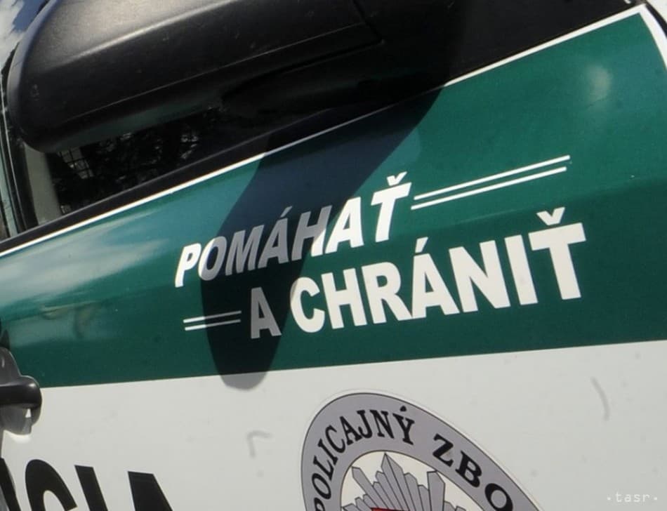 Len 16-ročný chlapec okradol svojho rovesníka