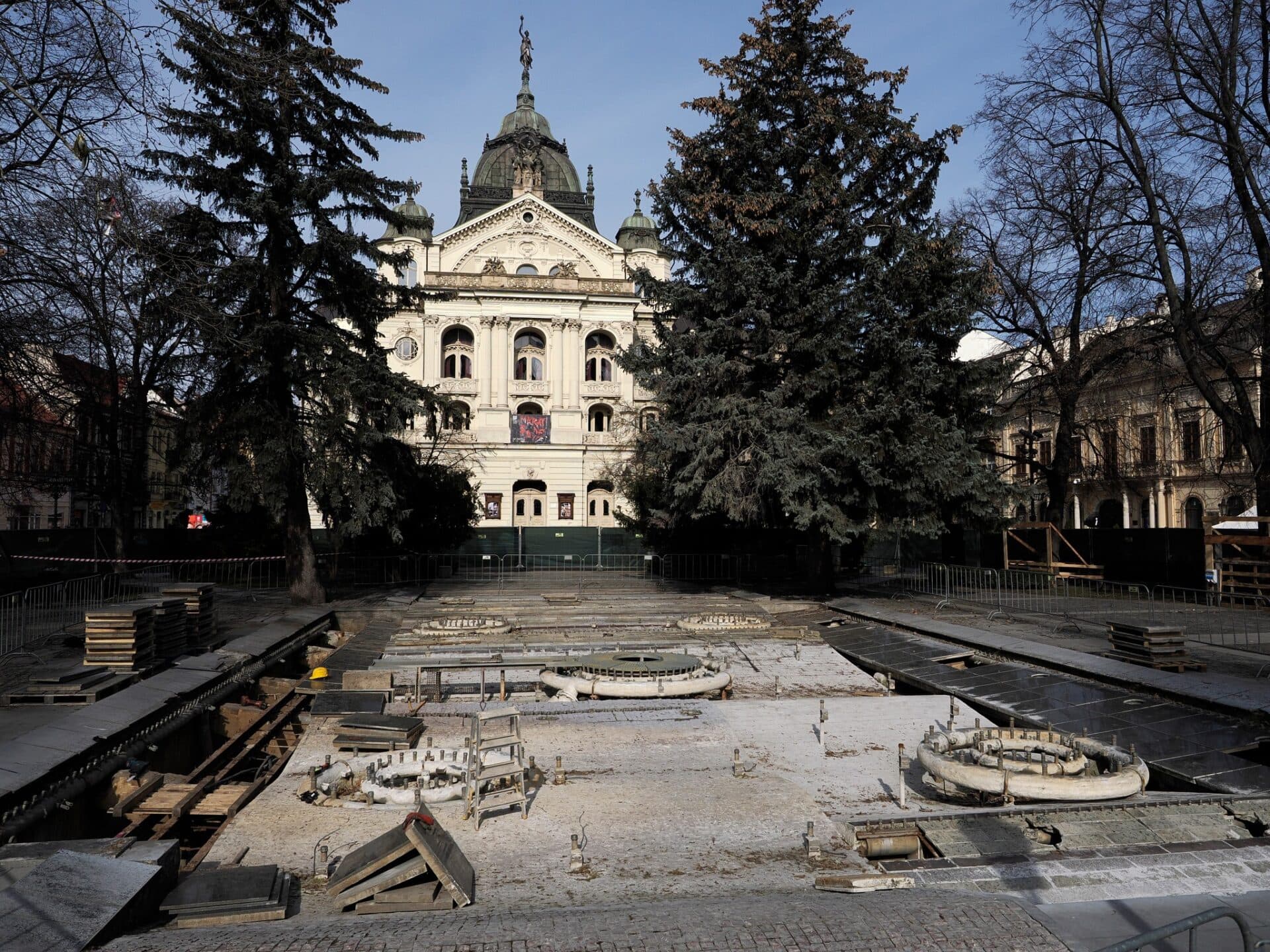 Začala sa modernizácia Spievajúcej fontány. Novinkou má byť moderná technológia (FOTO)