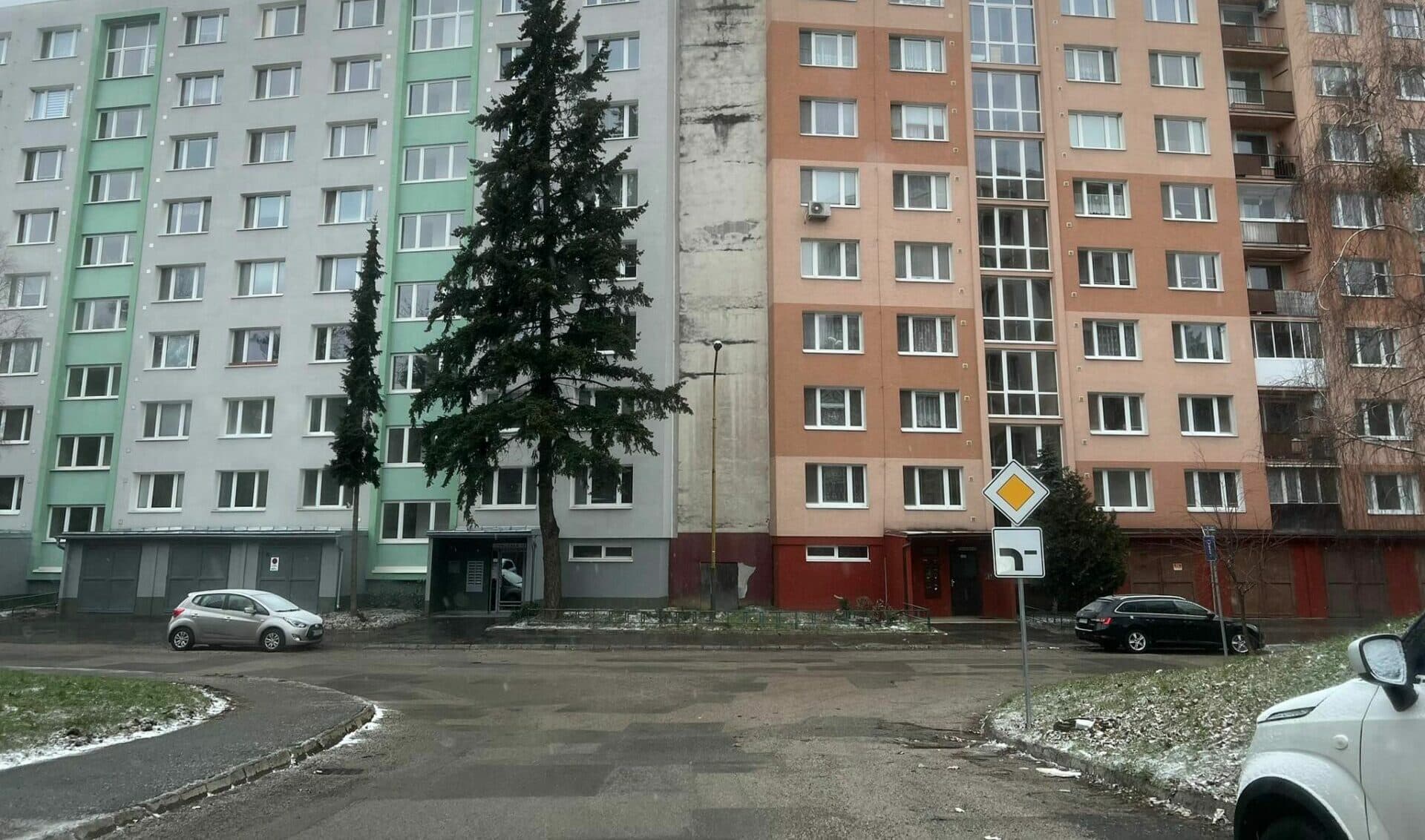 Problémovú križovatku už upravujú značky