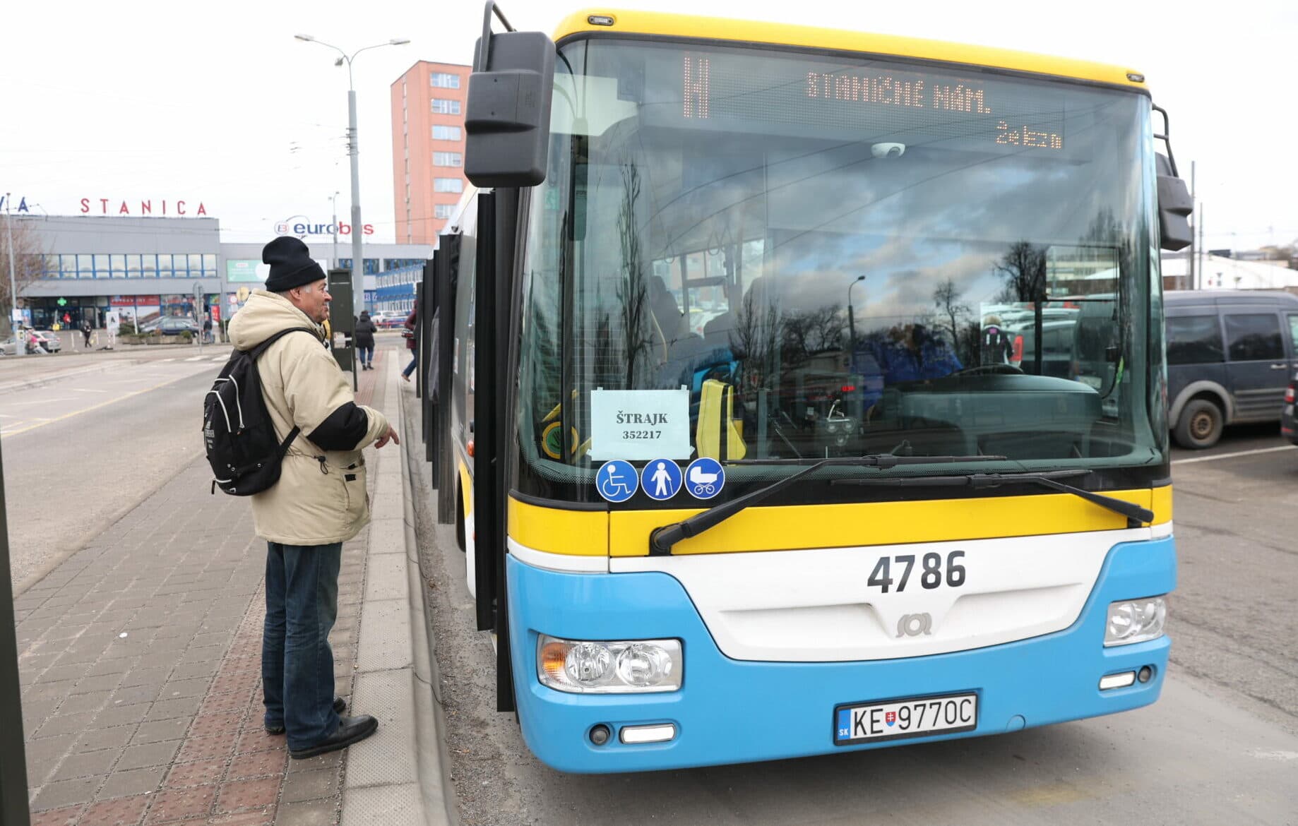 Od júla čaká MHD v Košiciach veľká zmena. Všetky zastávky budú na znamenie