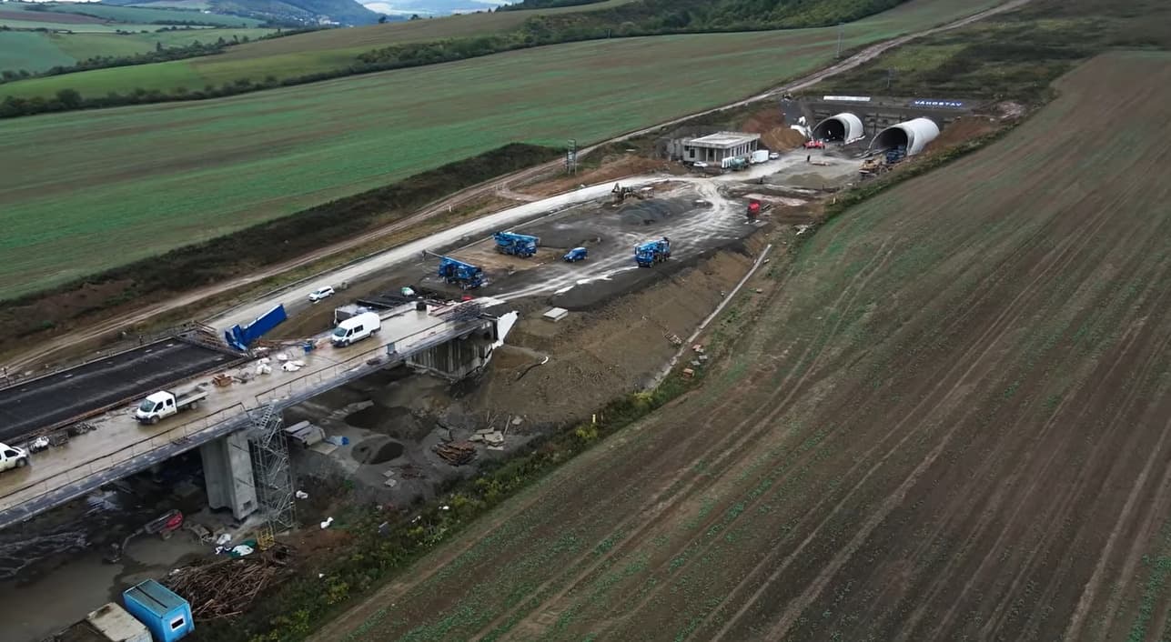 Slovensko chce dostavať diaľnicu D1 od Košíc až po hranice s Ukrajinou