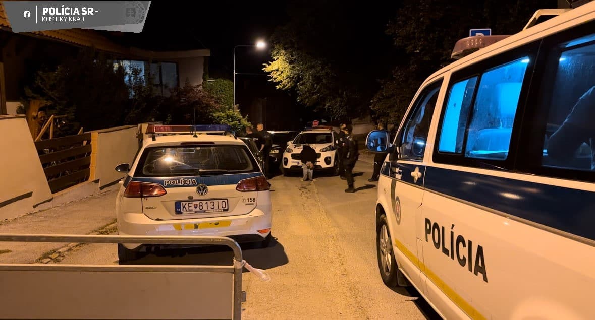 Nočná naháňačka v Košiciach: Vodič poškodil 5 áut, útek sa mu nepodaril