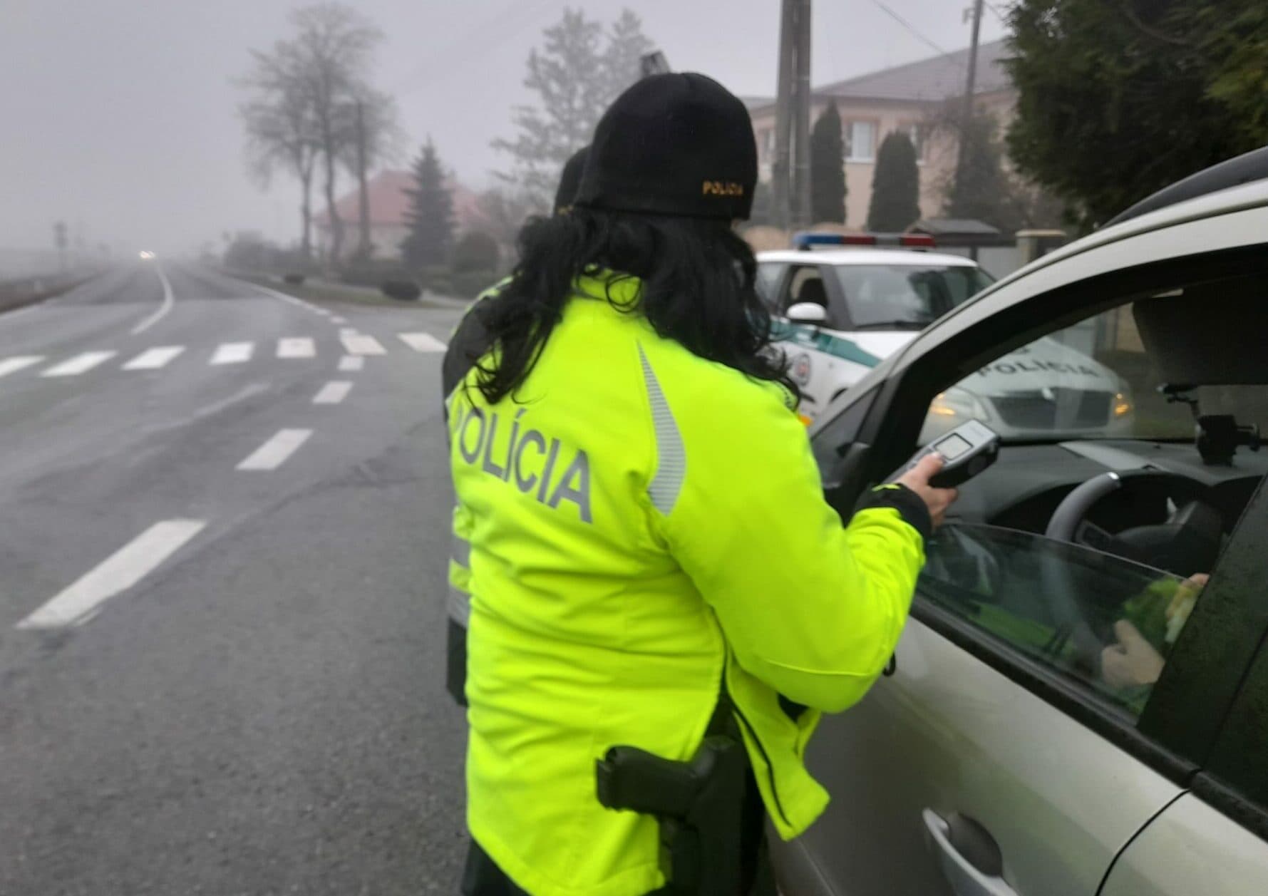 Tri ženy za volantom pod vplyvom alkoholu, víkendové kontroly odhalili závažné prípady