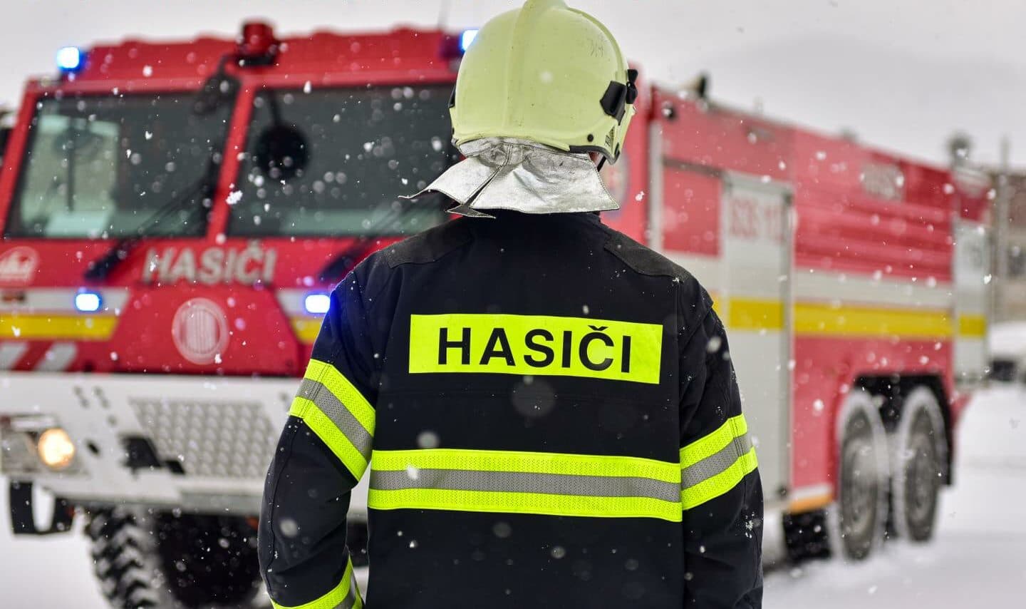 Hasiči radia, ako bezpečne prežiť nadchádzajúce sviatky