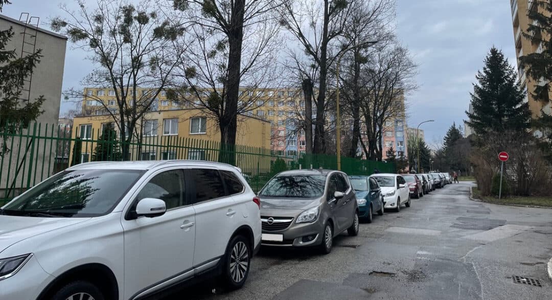 Plány na rezidentské parkovanie na Západe