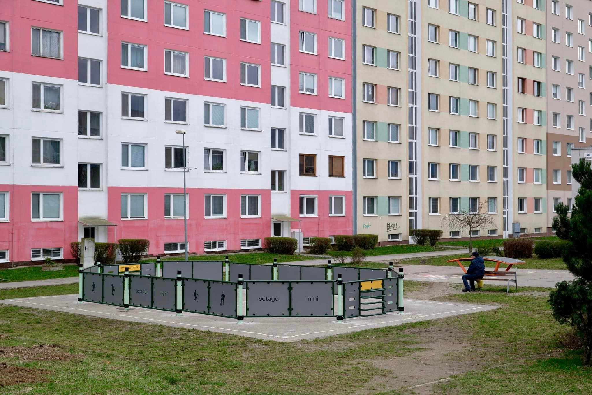 Fotografia k súvisiacemu článku Novinka na Sídlisku KVP v Košiciach poteší všetkých obyvateľov. Kde nájdete nové športoviská?