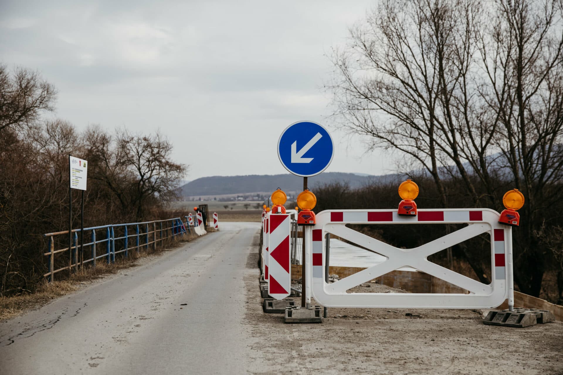 Výstavba nového mostu M3219 cez potok Čečanka pri Mokranciach sa začína