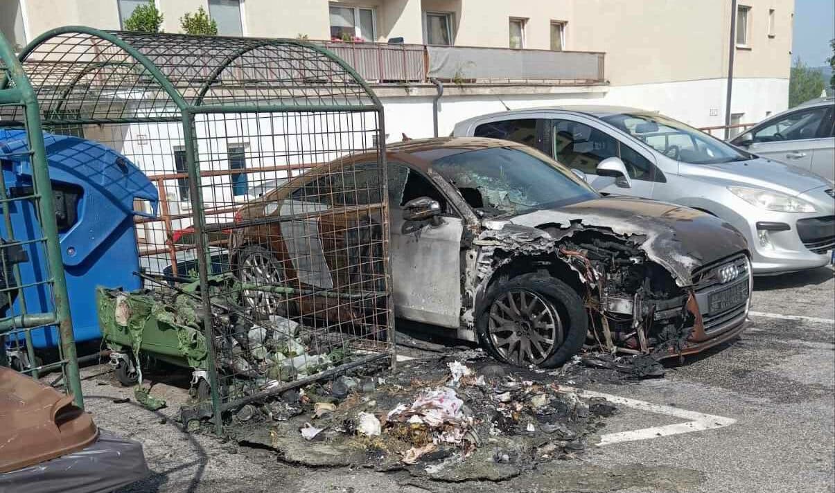 Požiar kontajnerov na Furči spôsobil škodu za tisíce eur (FOTO)