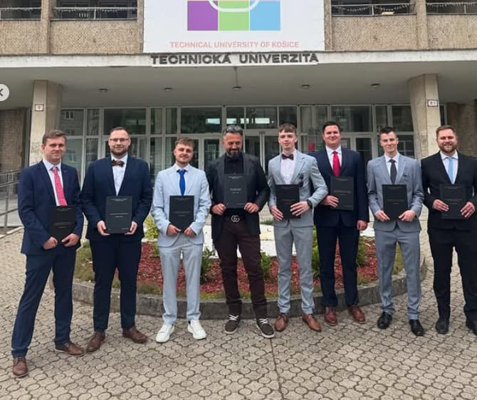 Marián Čekovský doštudoval na TUKE, získal titul inžiniera! (FOTO)