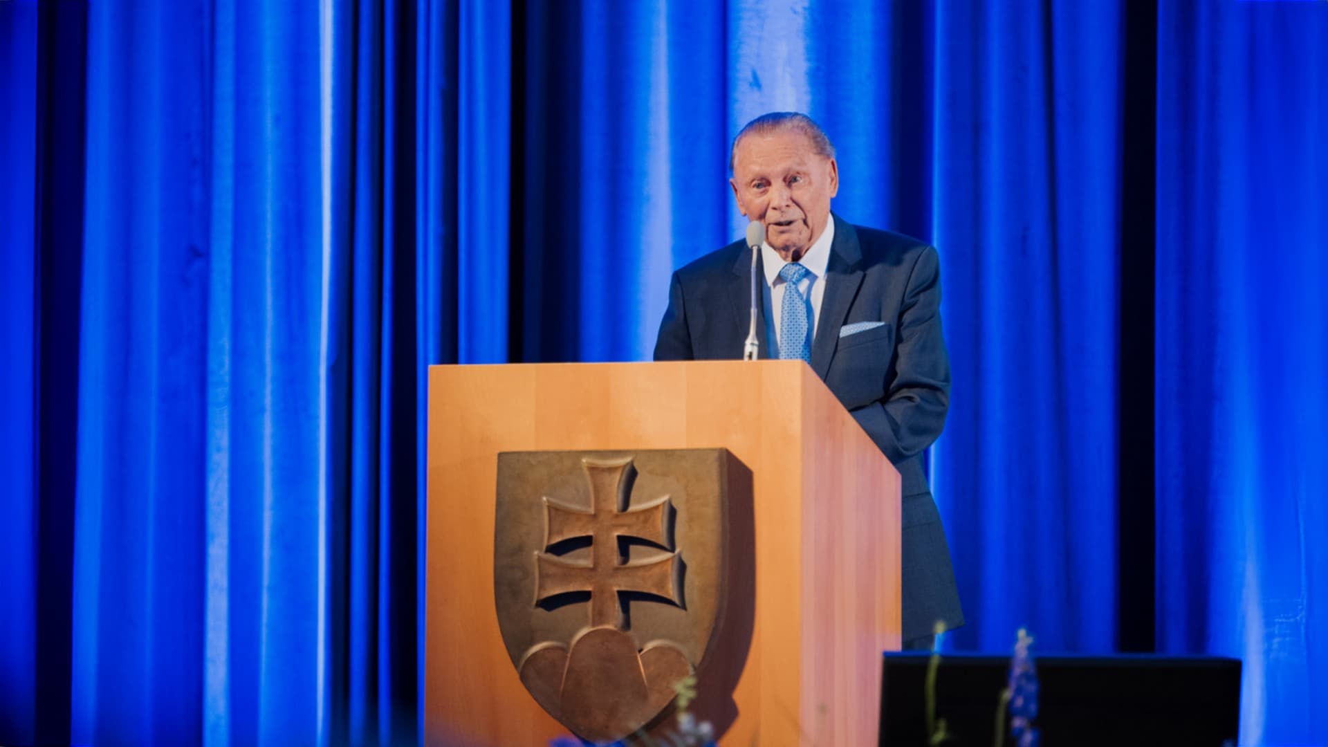 Schuster kritizuje útoky na VVS: Každý je dnes odborníkom vo všetkom