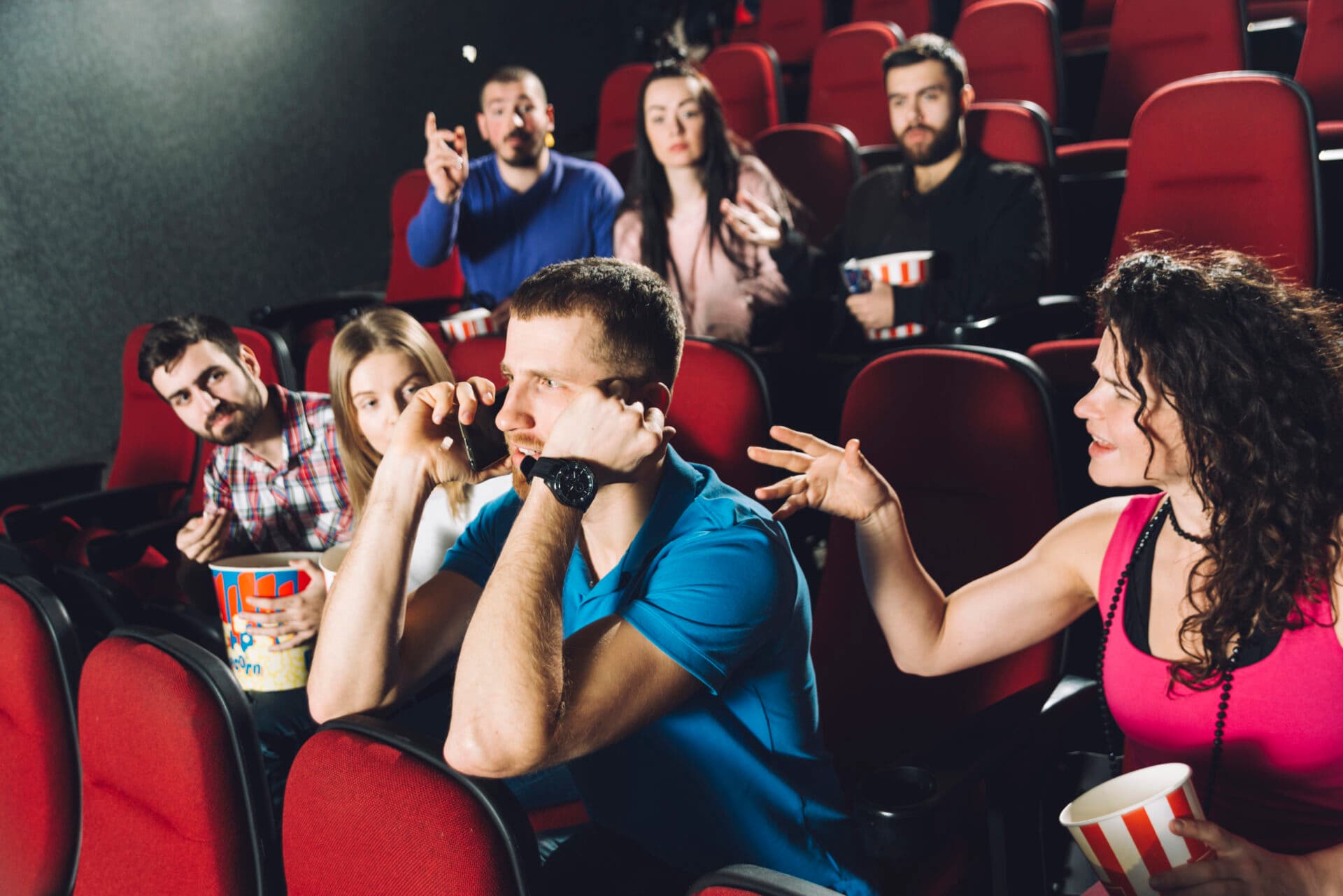 V košickom kine došlo počas premietania k bitke medzi divákmi