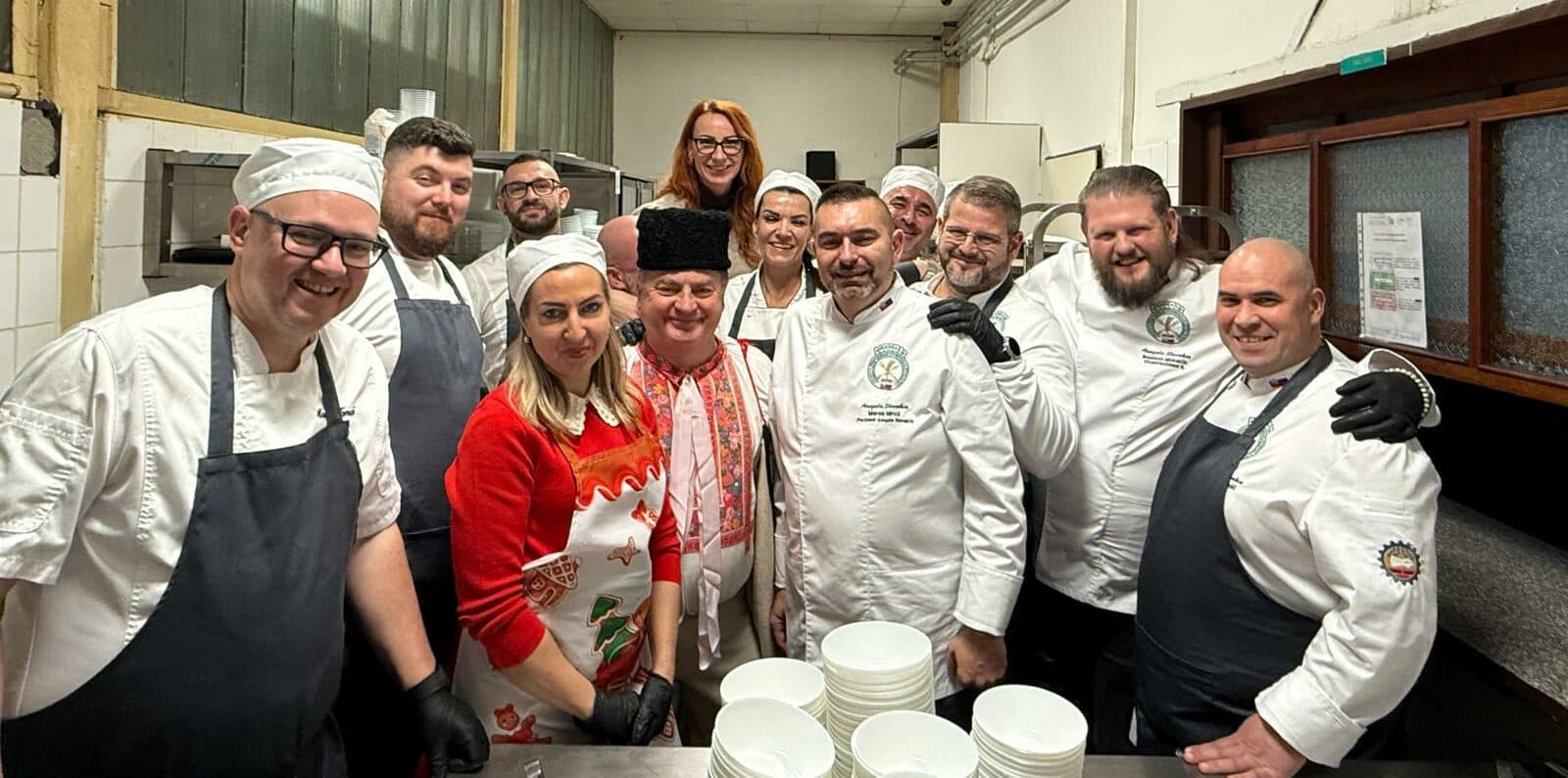 Jedáleň Vojvodská pripravila viac ako 1 600 porcií vianočného menu pre seniorov (FOTO)