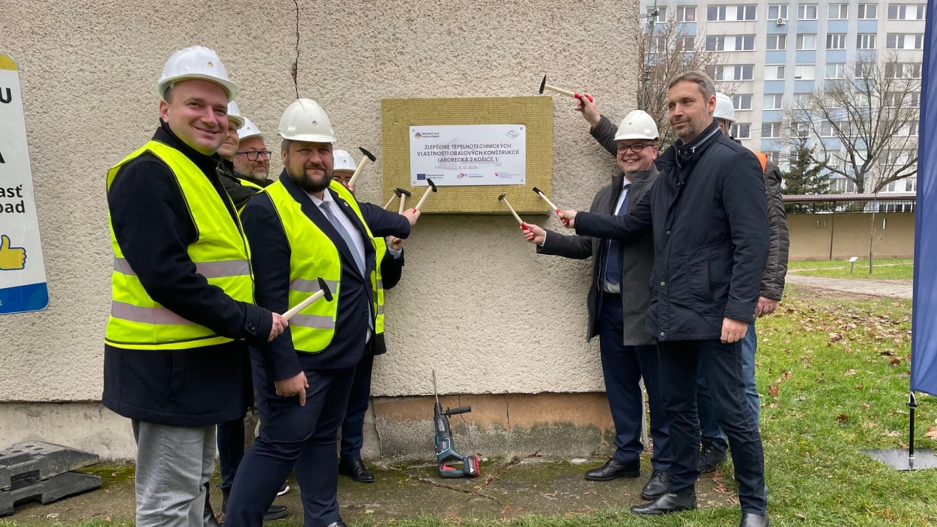 Začala sa rekonštrukcia v centre na Laboreckej ulici