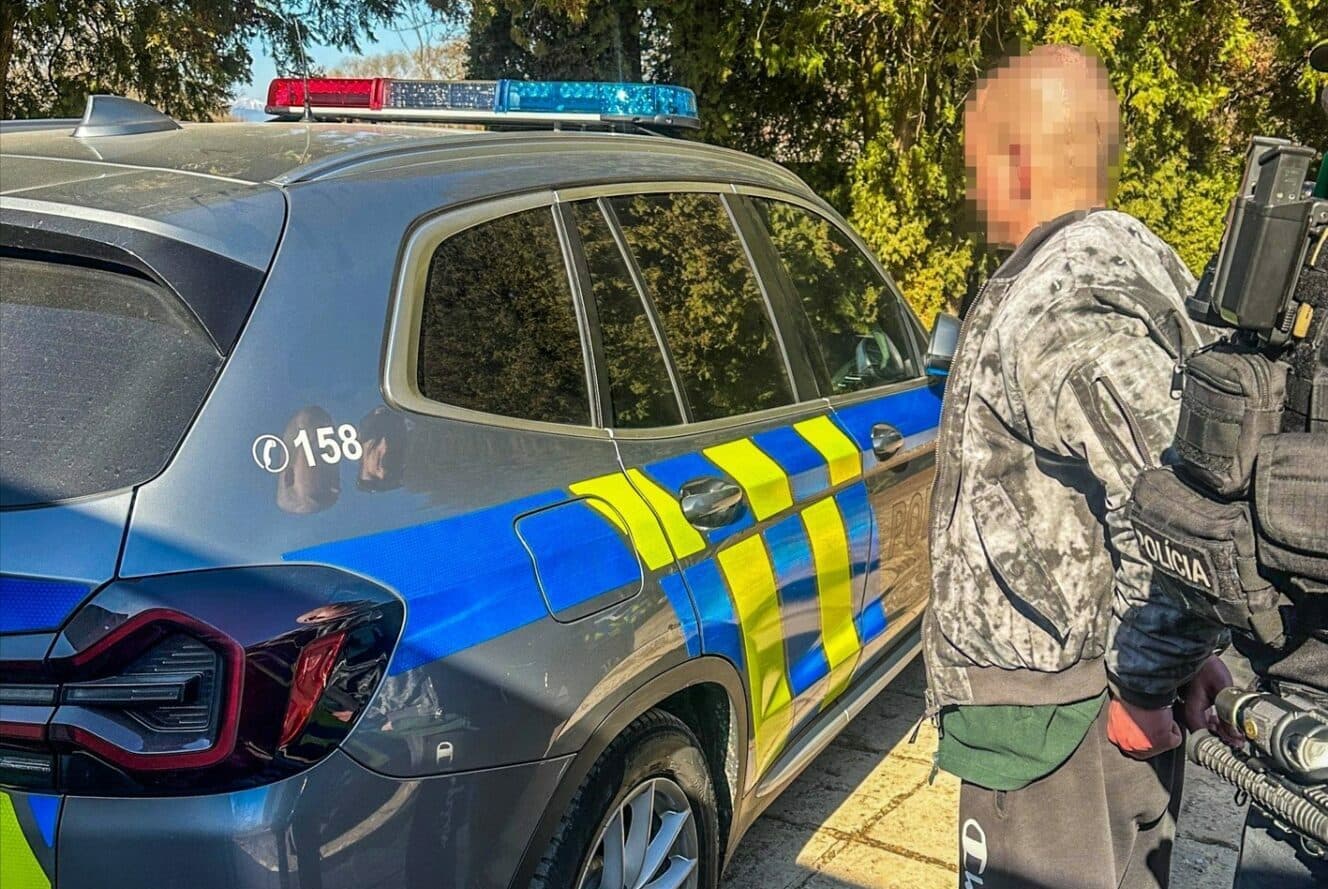 V Rudňanoch mal synovec bodnúť strýka, polícia ho zadržala pri potravinách