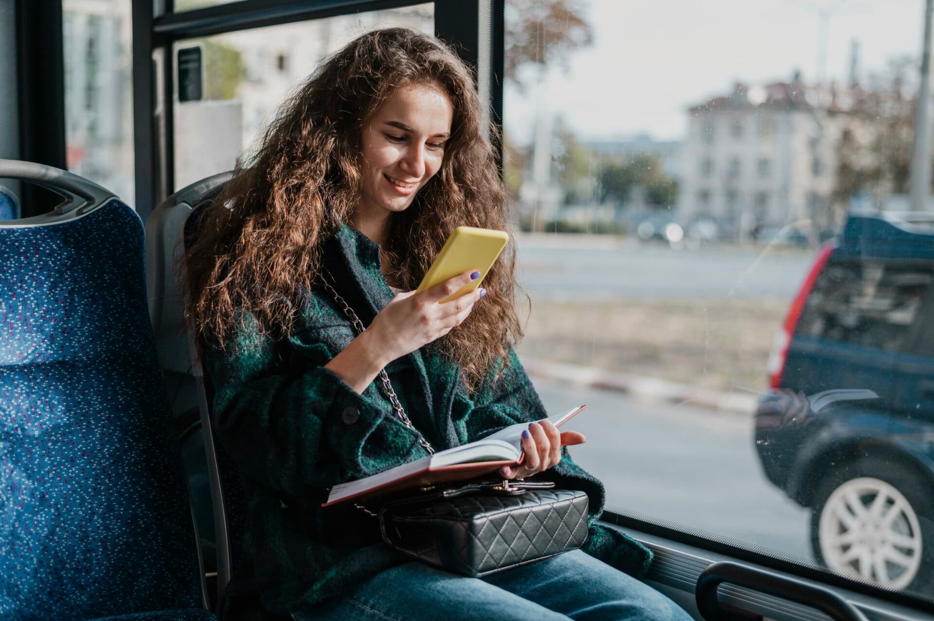 Viac cestujte, menej plaťte. Preprava regionálnymi autobusmi bude výhodnejšia